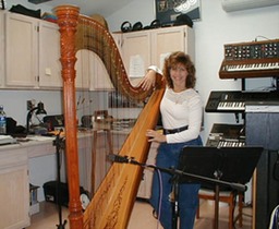 Lori Andrews+harp